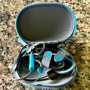 Powerbeats 2 by Dre